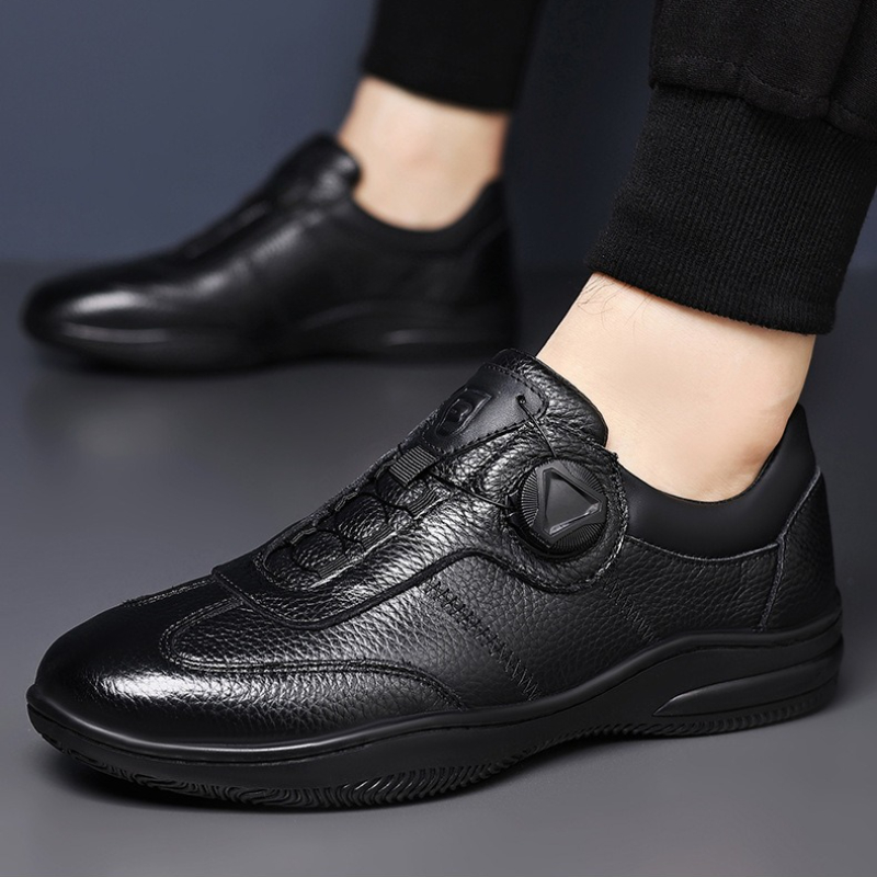 Men Formal Wear With Sneakers - Scarpe in pelle alla moda da