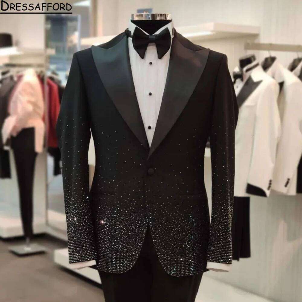 Completi da Uomo 2025: Abiti F - Men Formal Wear 2025 recensione e prezzo