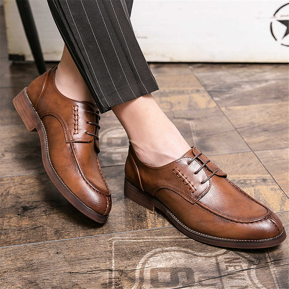 Scarpe da uomo eleganti e anti - Men Formal Wear With Sneakers recensione e prezzo