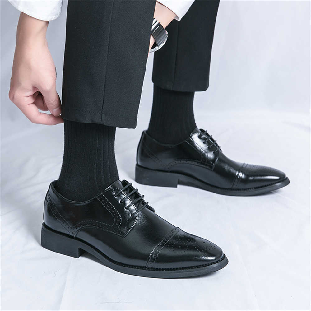 Scarpe da corsa semi-formali n - Men Formal Wear With Sneakers recensione e prezzo
